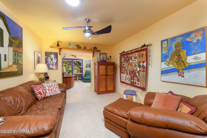 550 El Camino Rd-32