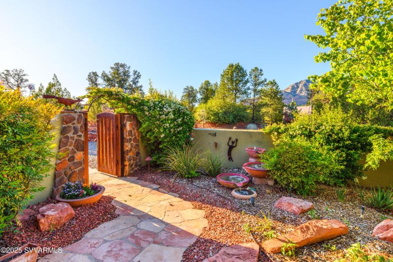 550 El Camino Rd-45