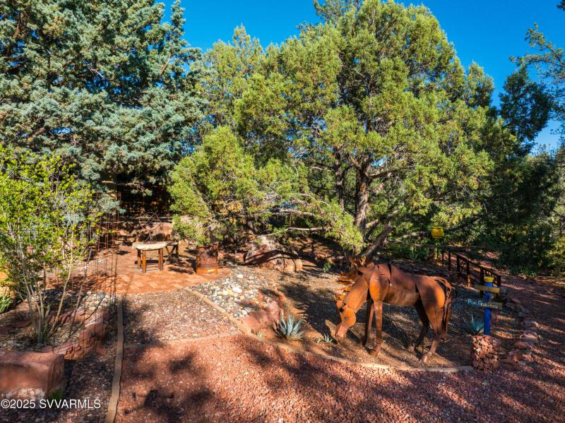 550 El Camino Rd-48