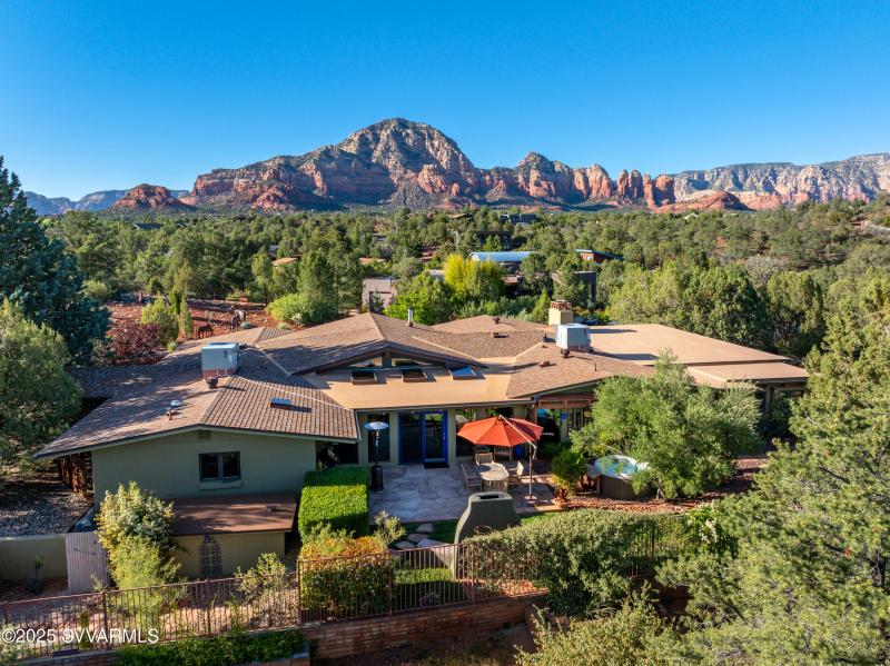 550 El Camino Rd-52