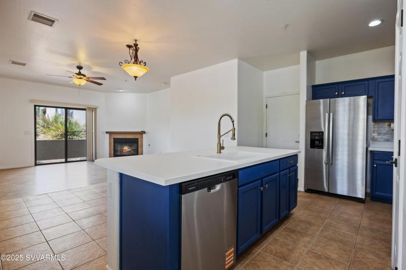 019-Kitchen