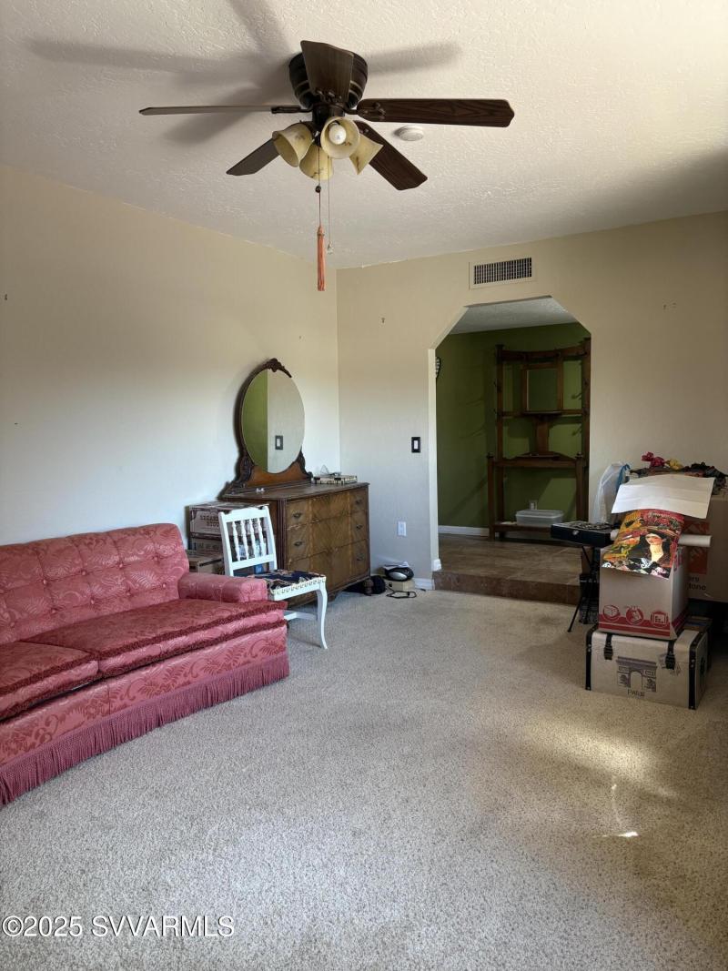 Front flex room