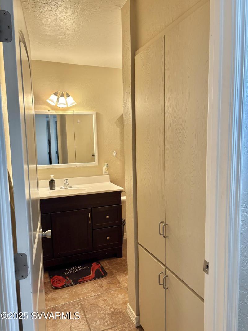 front bath storage