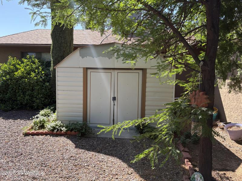 shed