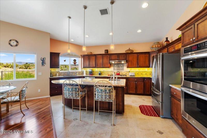 06-Kitchen