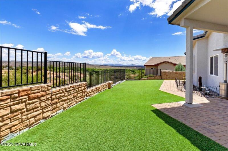 25-Backyard