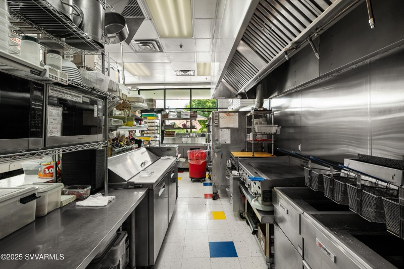 JL_280MainSt-UnitJ-interiors-16