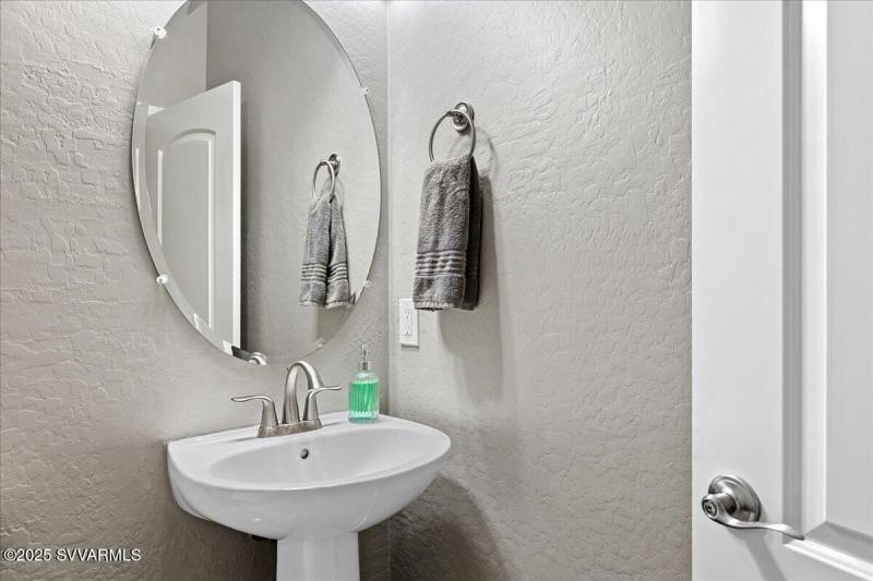 16-Bathroom 3