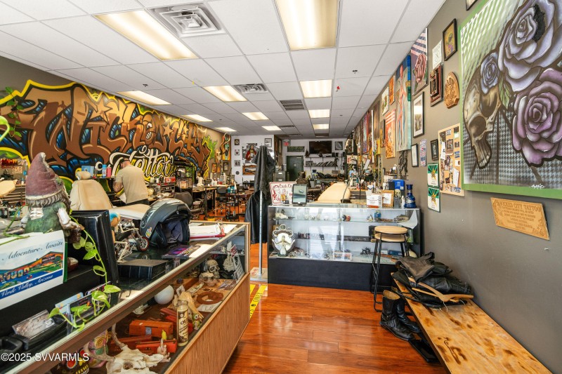 JL_280MainSt-UnitD-interiors-01