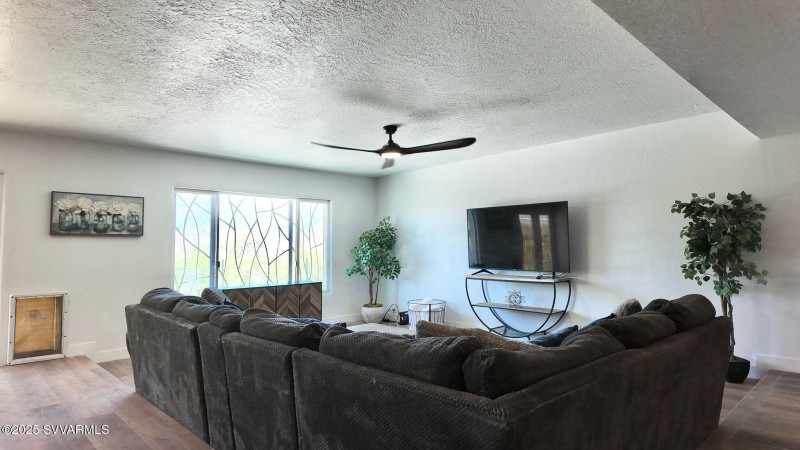 WhatsApp Image 2025-04-28 at 9.09.51 AM