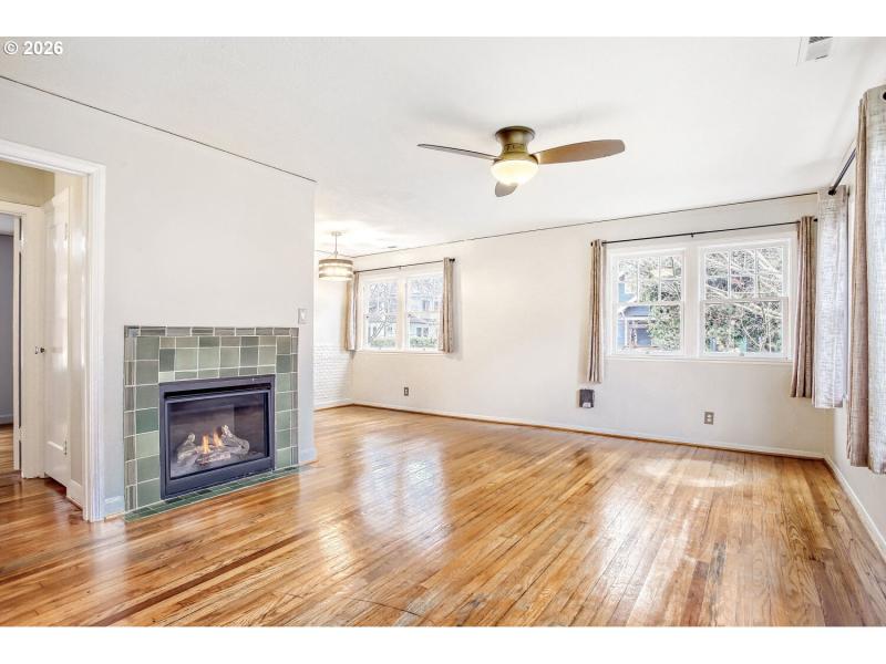 Living Room/Dining Room