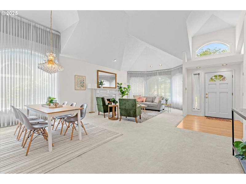 Living Room/Dining Room