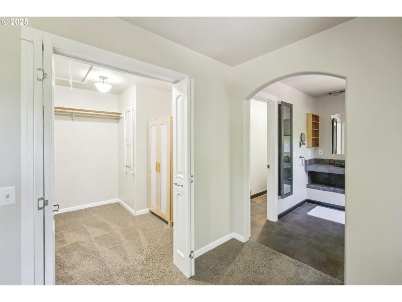 Bedroom, Owner's Suite