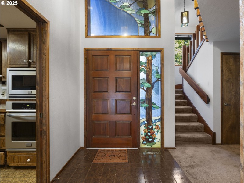 Entrance/Foyer
