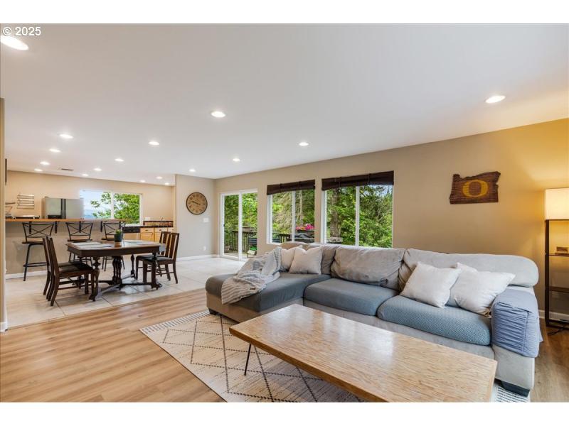 Living Room/Dining Room