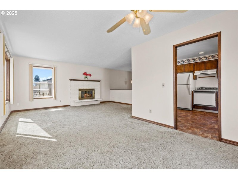 Living Room/Dining Room