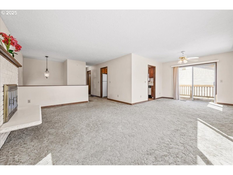 Living Room/Dining Room