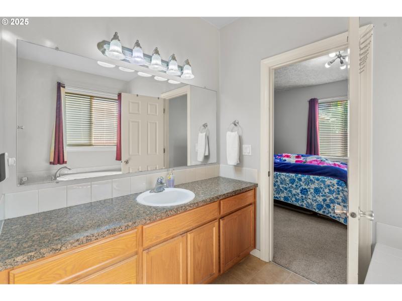 Owner's Suite Bathroom