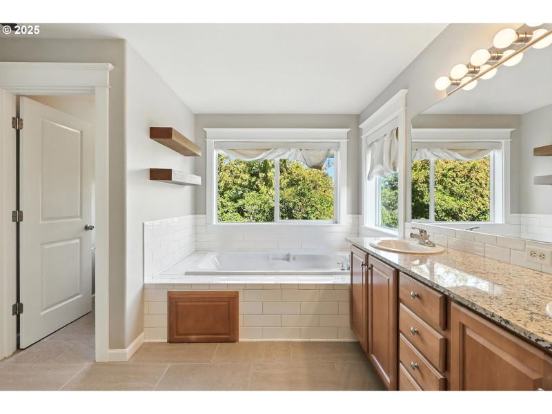 Owner's Suite Bathroom