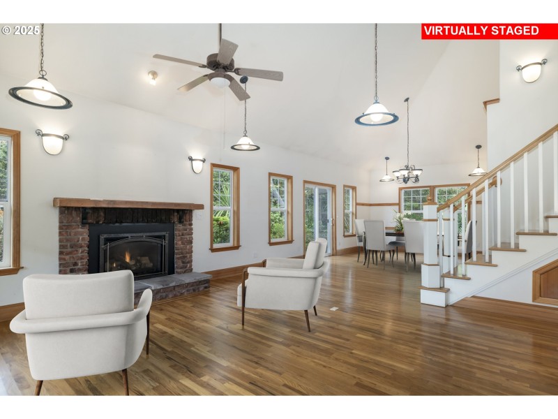Living Room/Dining Room