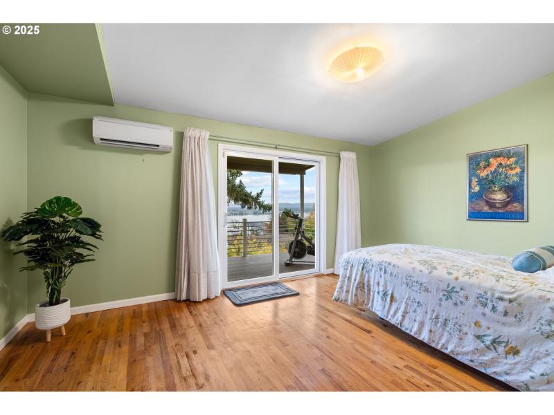 Bedroom, Owner's Suite