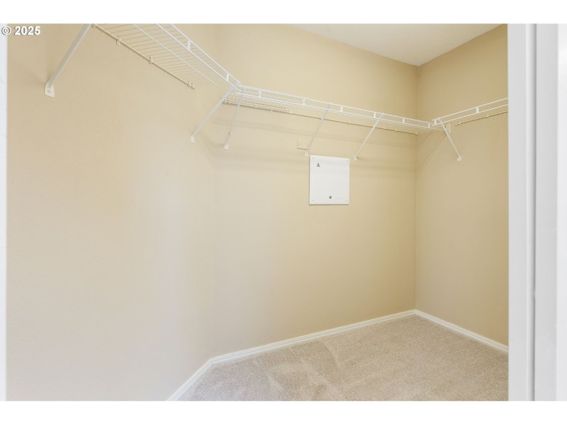 Bedroom, Primary