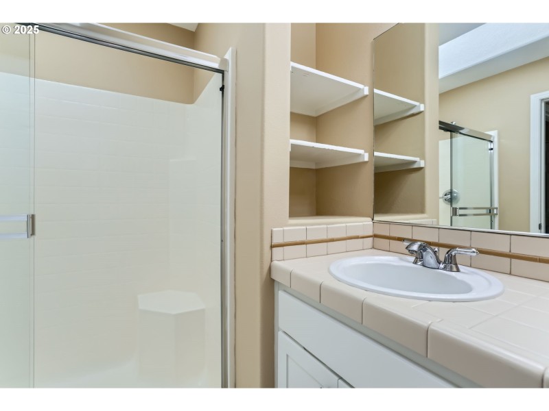 Owner's Suite Bathroom