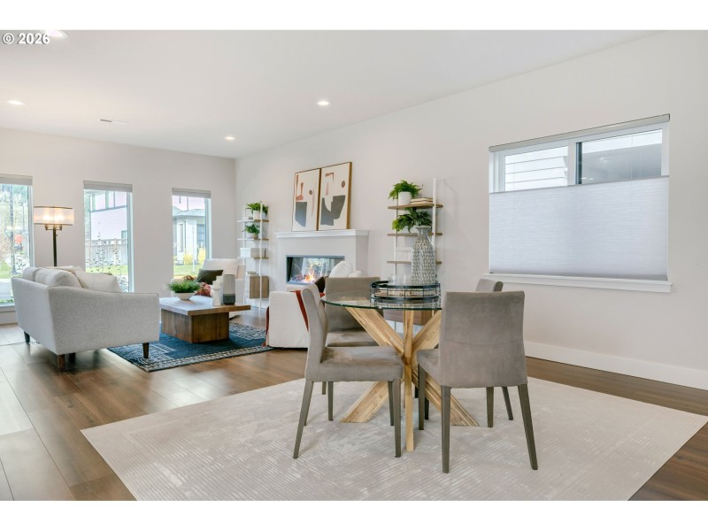 Living Room/Dining Room