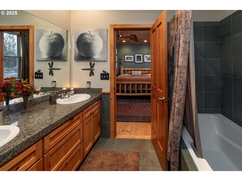 Owner's Suite Bathroom