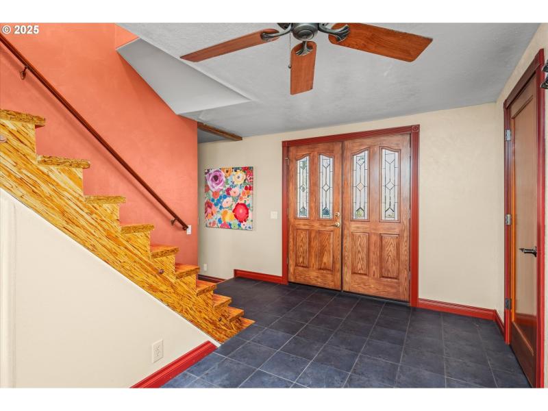 Entrance/Foyer