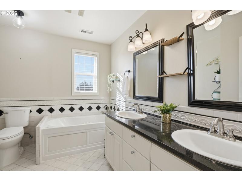 Owner's Suite Bathroom