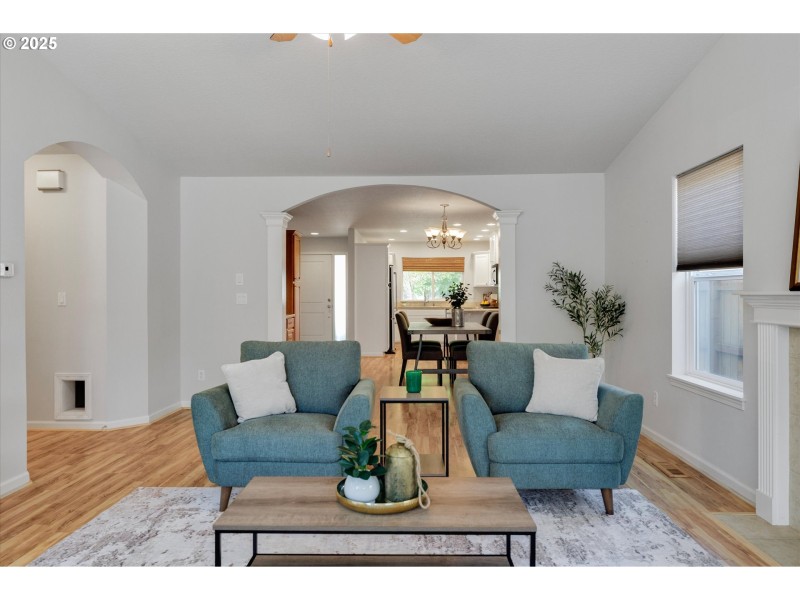 Living Room/Dining Room
