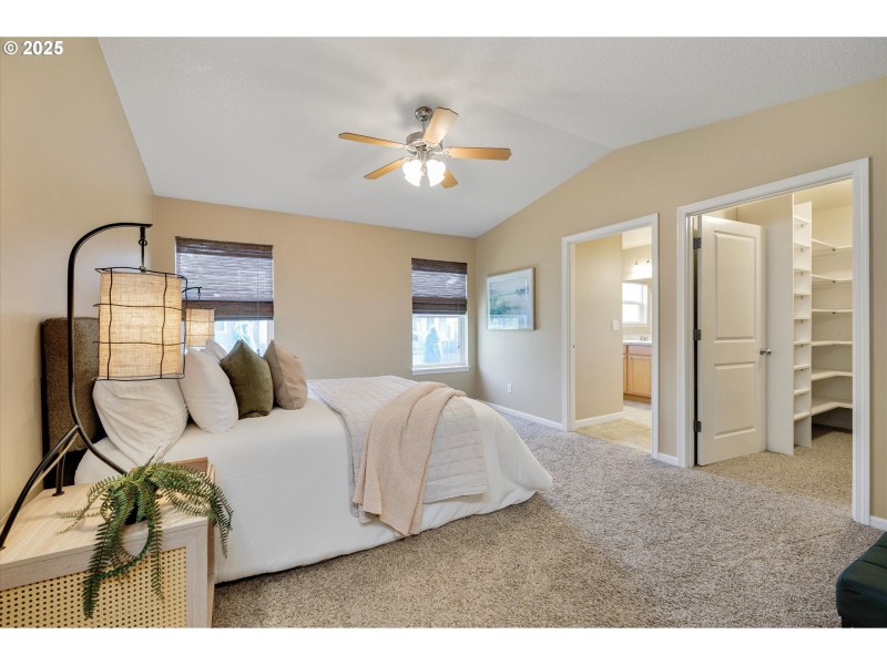 Bedroom, Primary