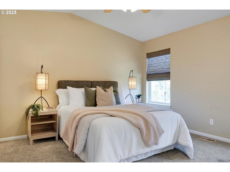 Bedroom, Primary