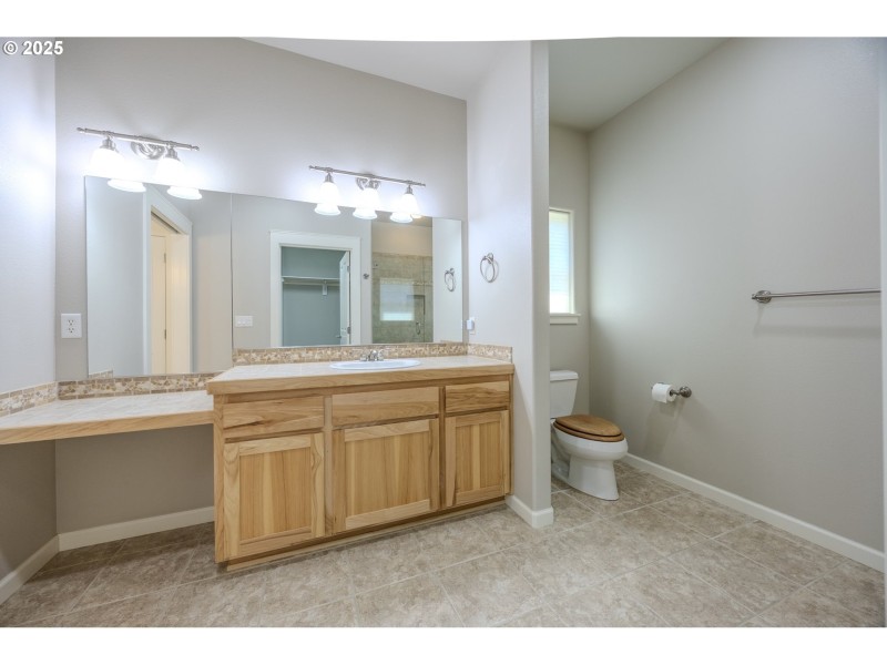 Owner's Suite Bathroom
