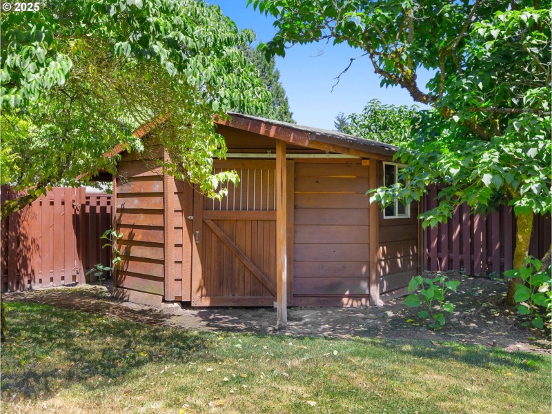 Shed