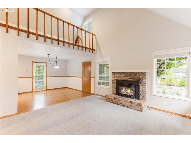 Living Room/Dining Room