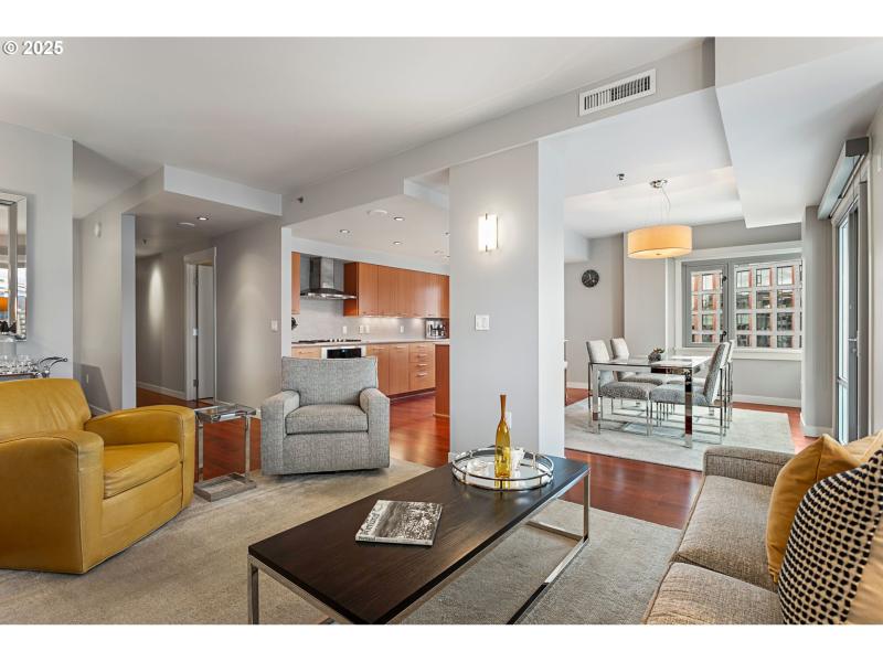 Living Room/Dining Room