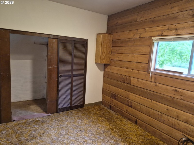 Bedroom, Primary