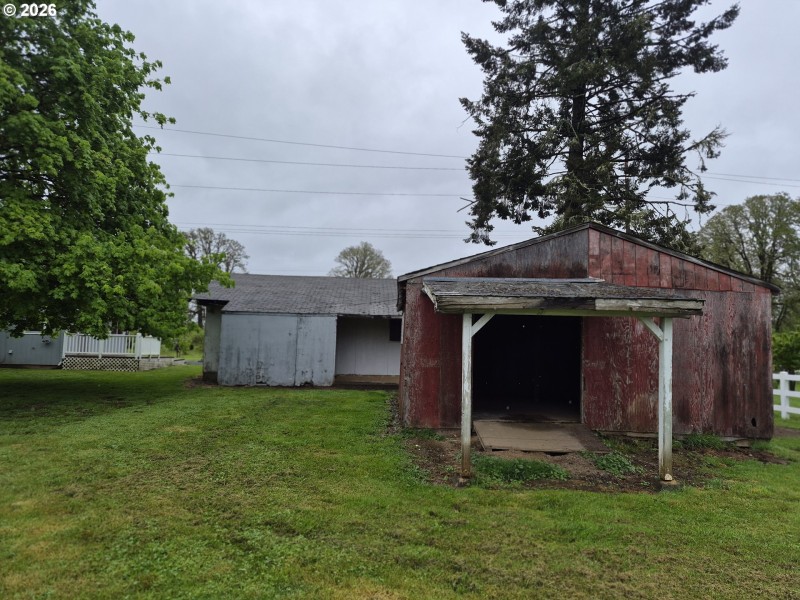 Barn