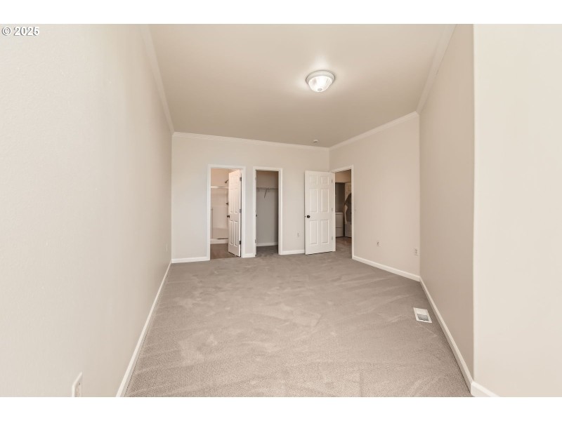 Bedroom, Primary