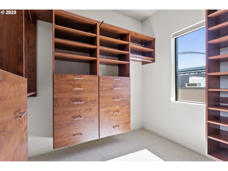 Bedroom, Primary