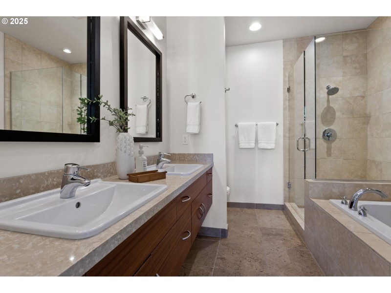 Bathroom, Attached