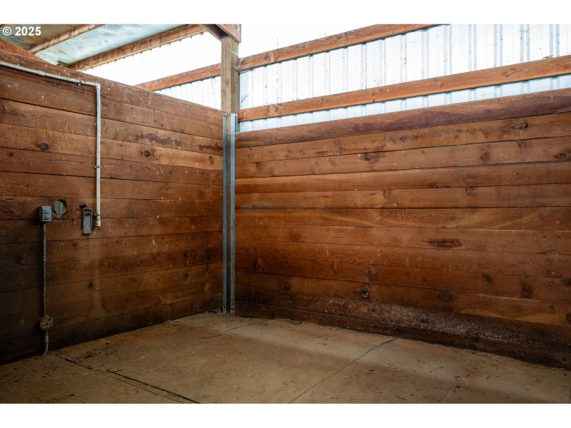 Barn