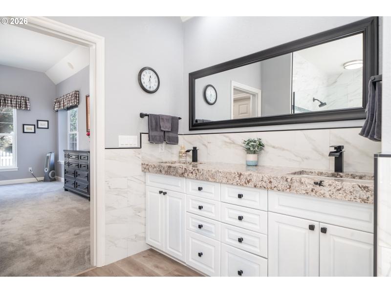 En Suite Bathroom