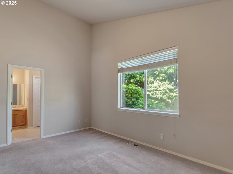 Bedroom, Primary