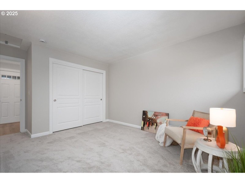 Bedroom, Primary