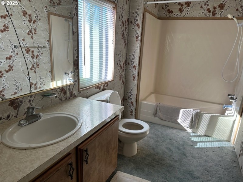 Bathroom, Attached