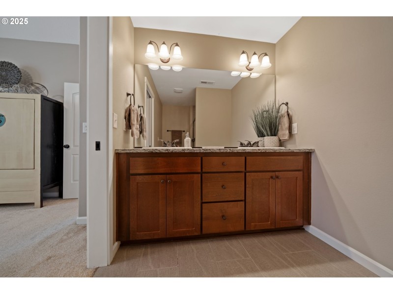 Bathroom, Attached