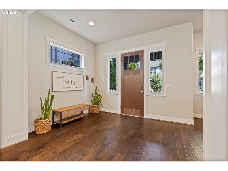 Entrance/Foyer
